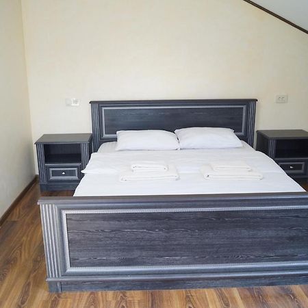 Rosinka Motel Ukrainka ภายนอก รูปภาพ