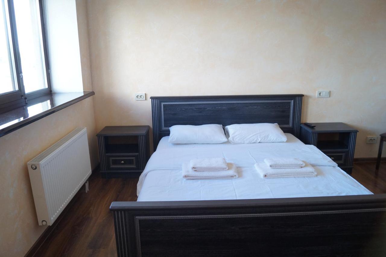 Rosinka Motel Ukrainka ภายนอก รูปภาพ