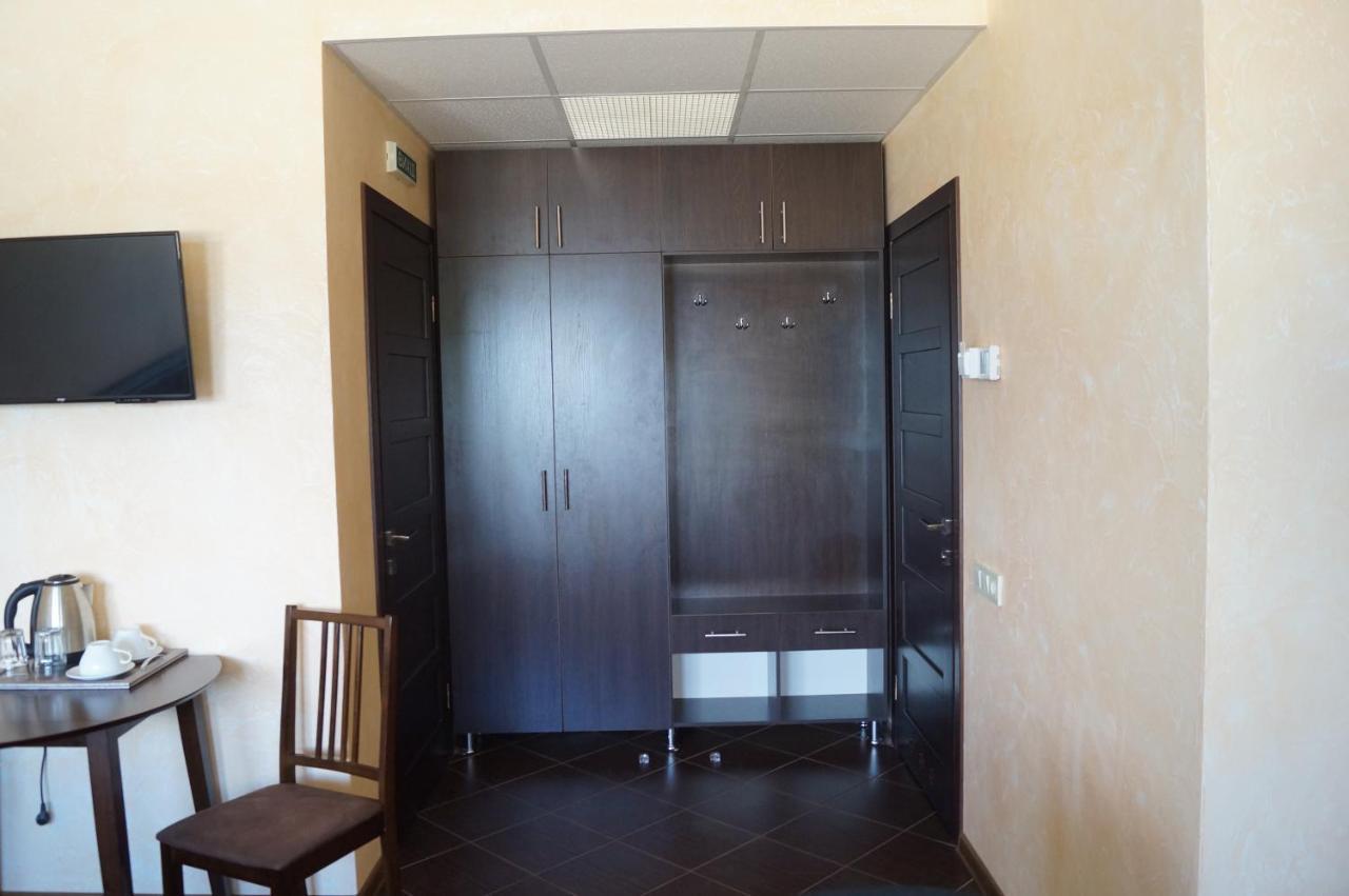Rosinka Motel Ukrainka ภายนอก รูปภาพ